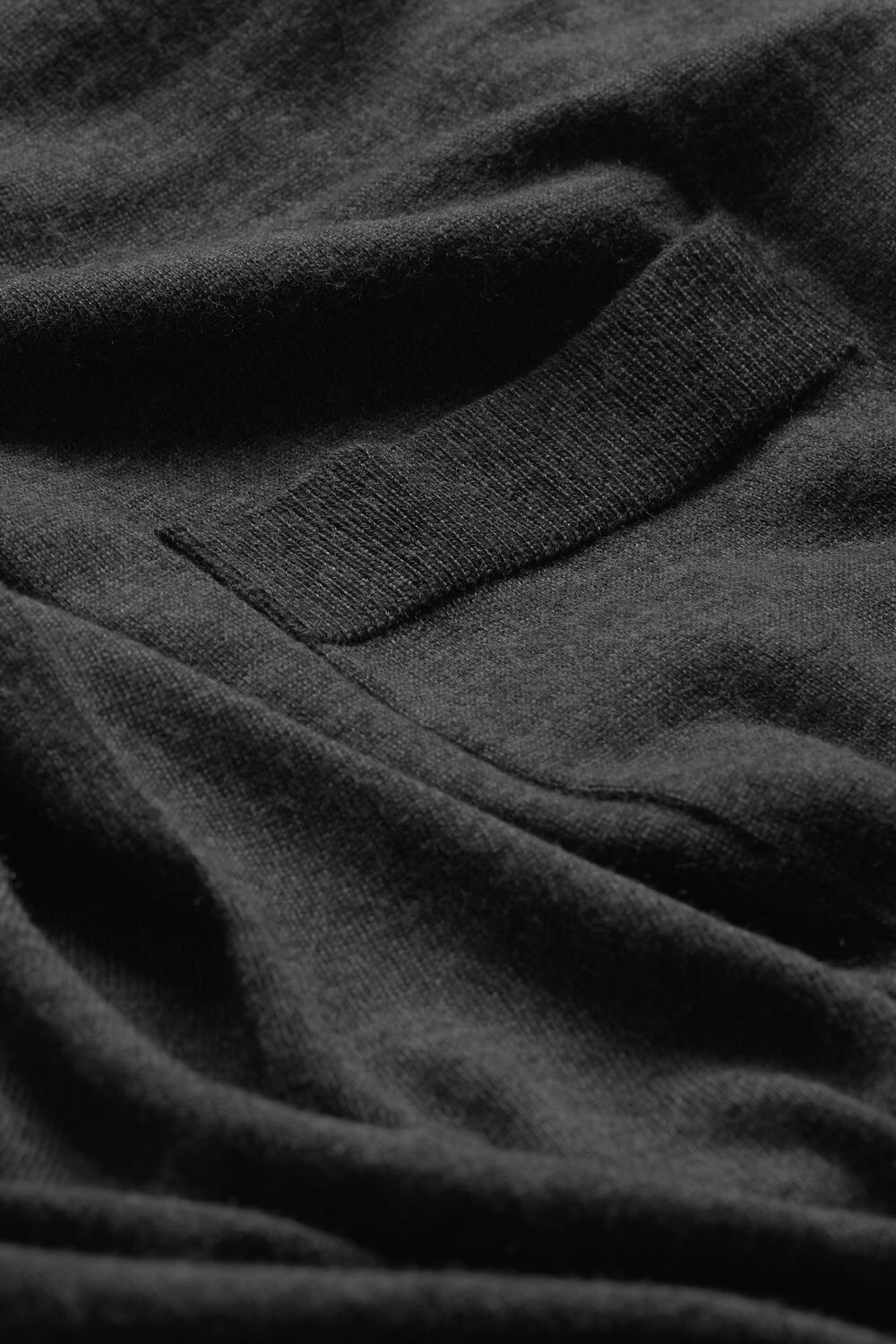 LEE KOFTA, D. Grey mel.