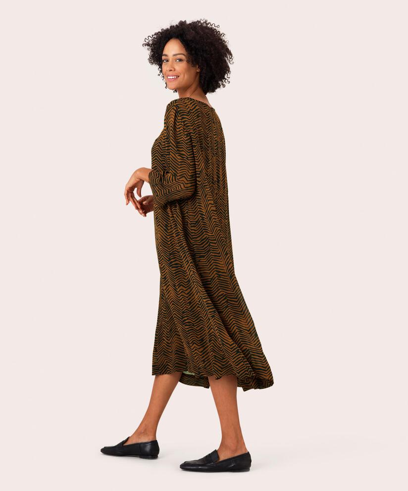 Nabia Klänning, Monk's Robe