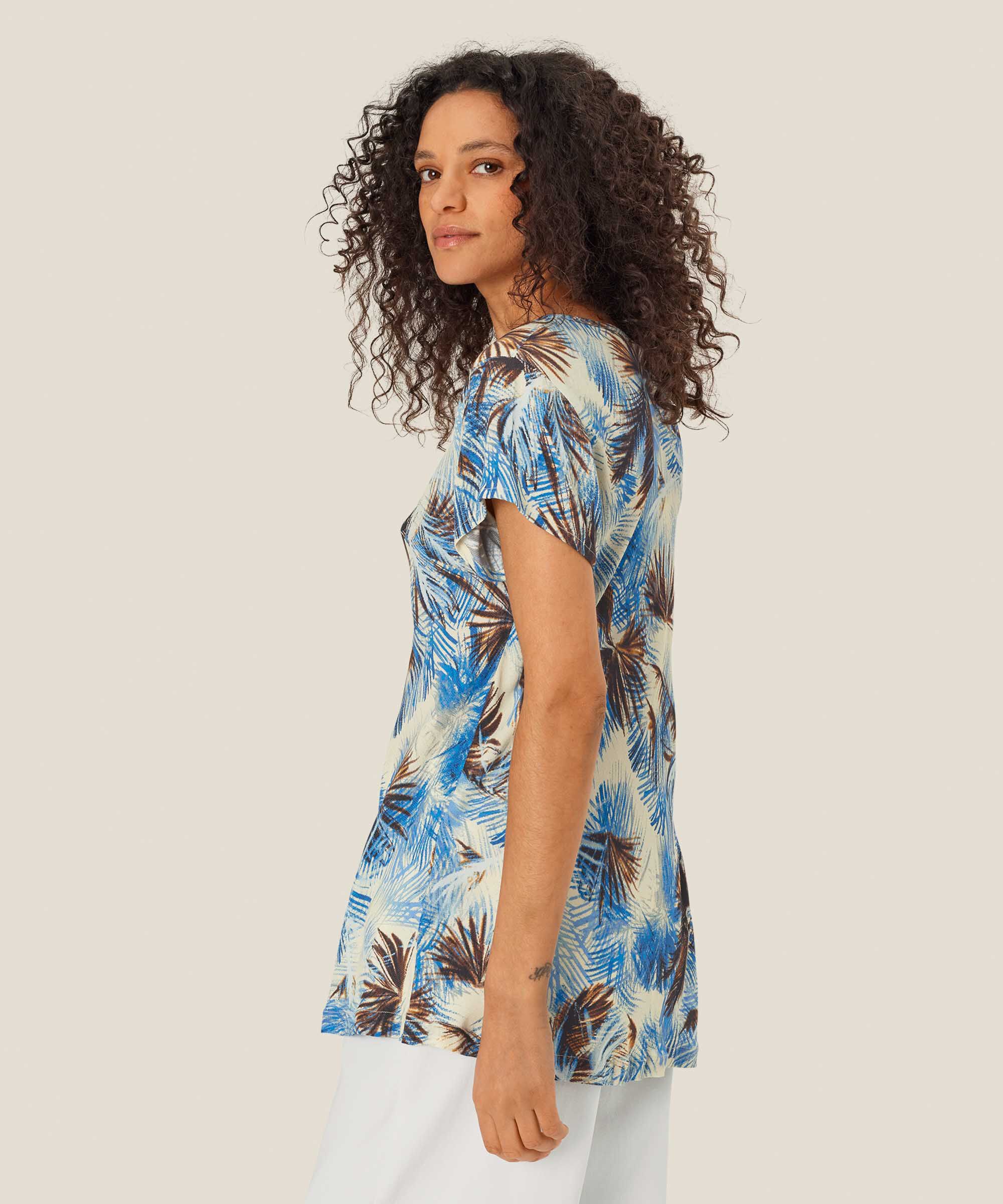 Kallo Blus, Della Blue