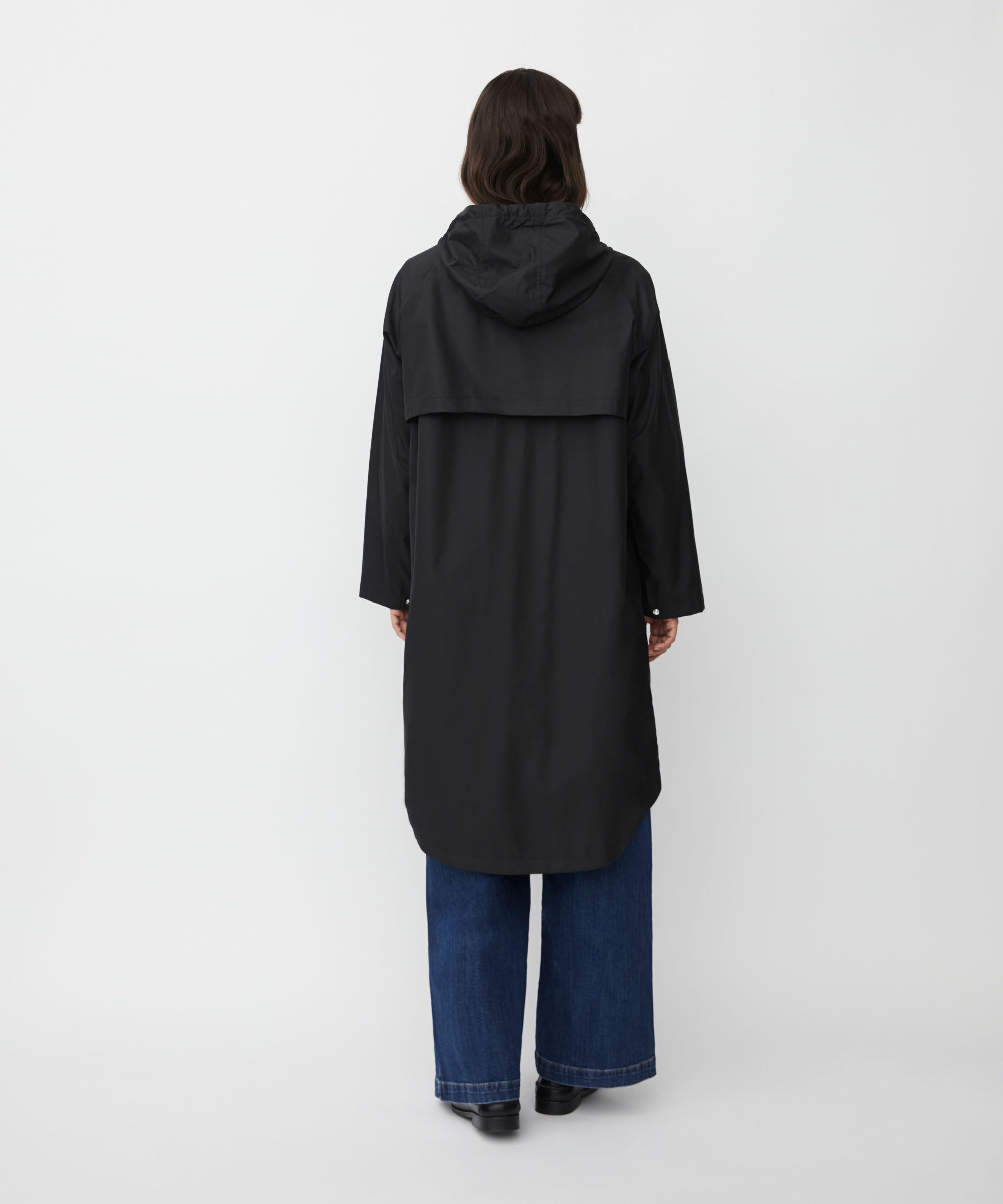 Theia Regnkappa, Black