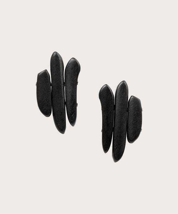 Ryvia Öhrhängen, Black