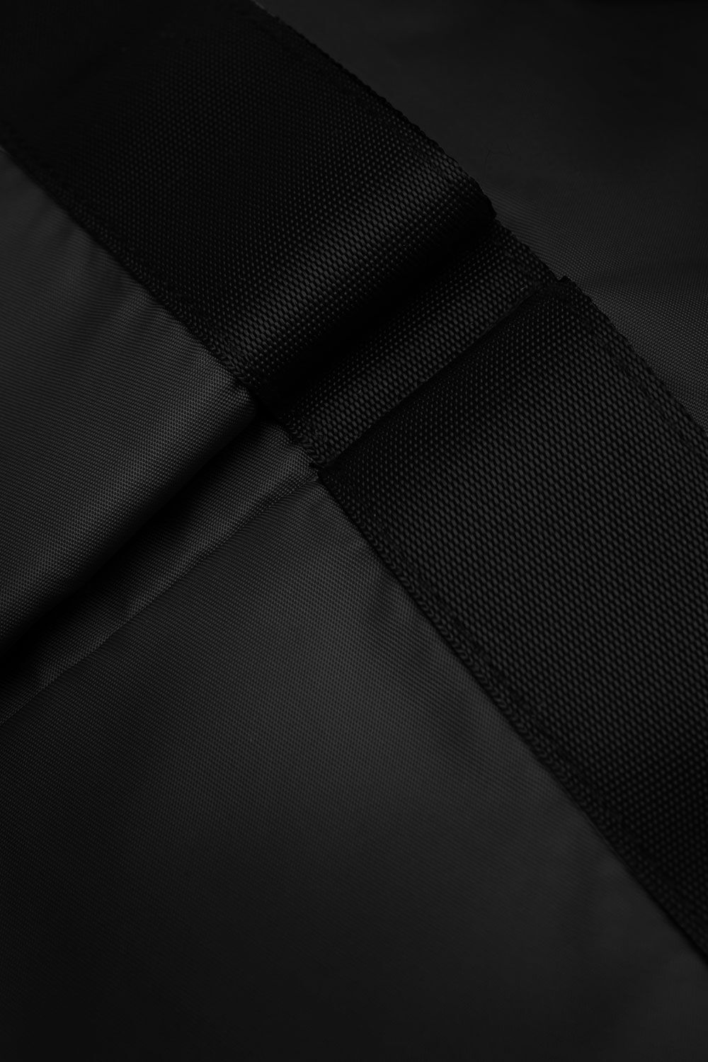 RIHANA V&Auml;SKA, Black