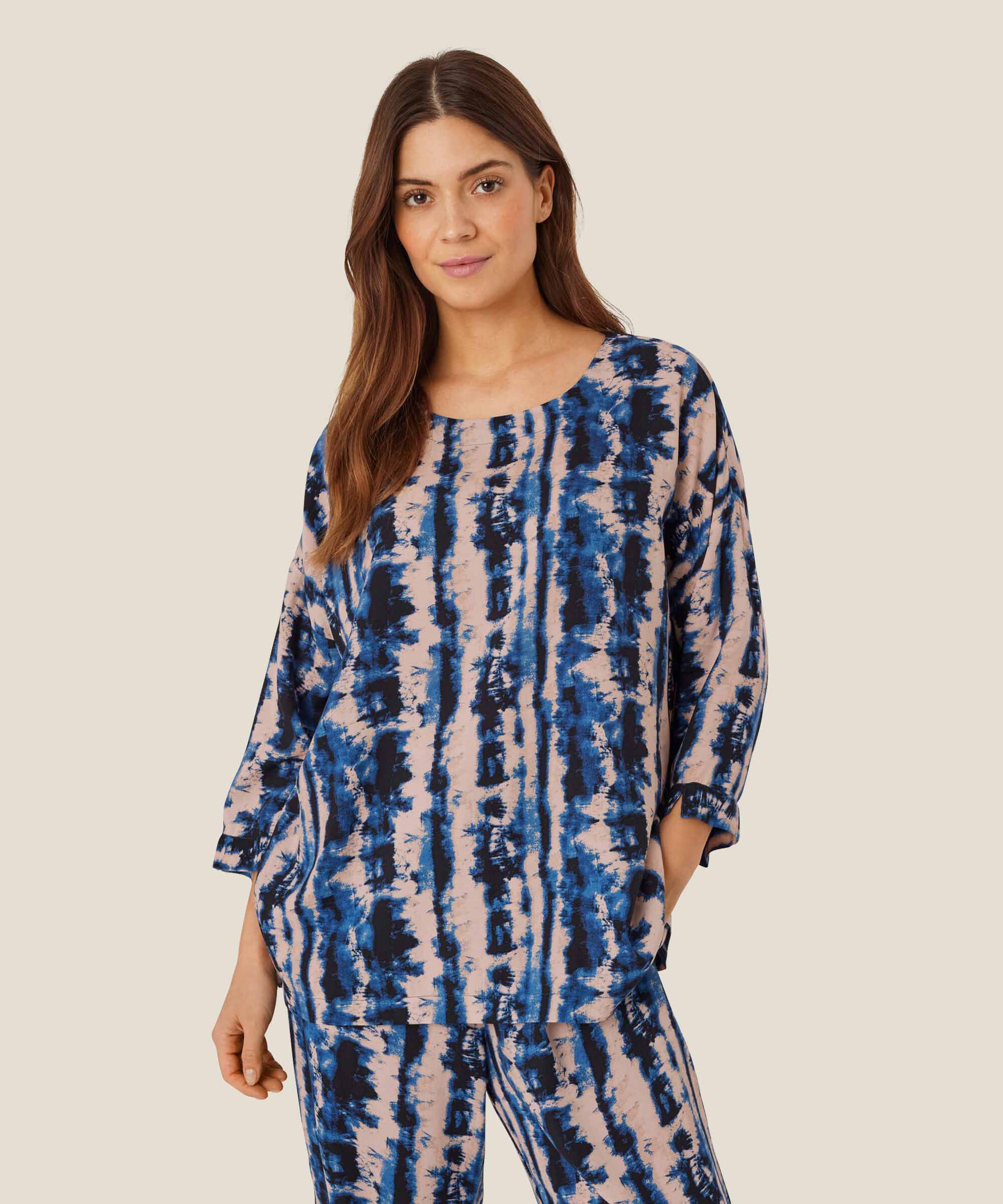 Becca Blus, Navy Peony