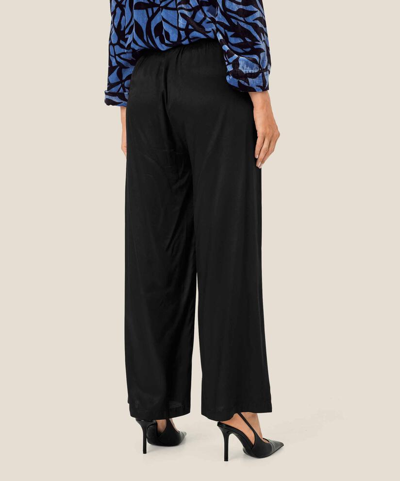 Perinus Byxor, Black