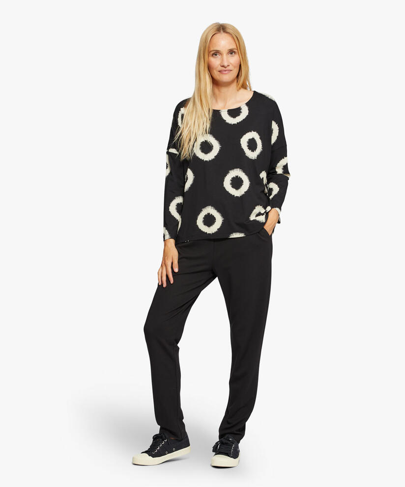 BABUA TOPP, Black