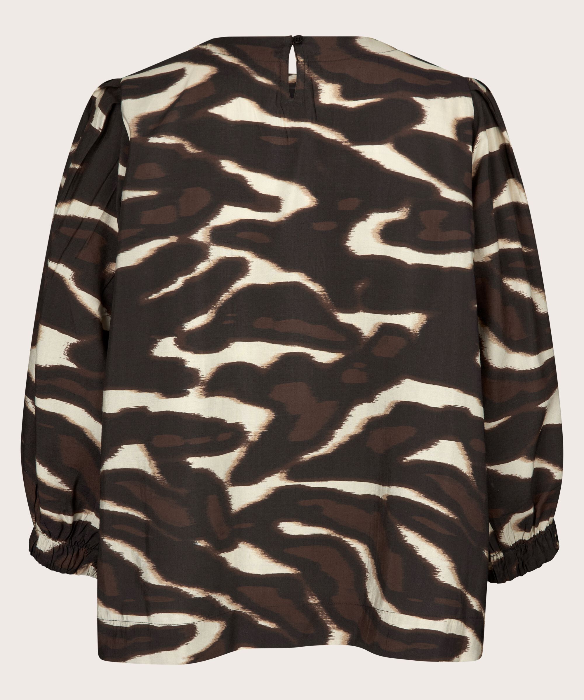 Brisa Blus, Coffee Bean