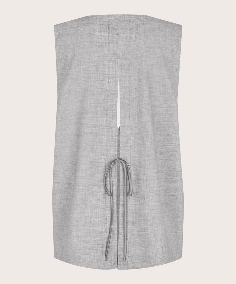 Jernesta Väst, L. Grey mel.