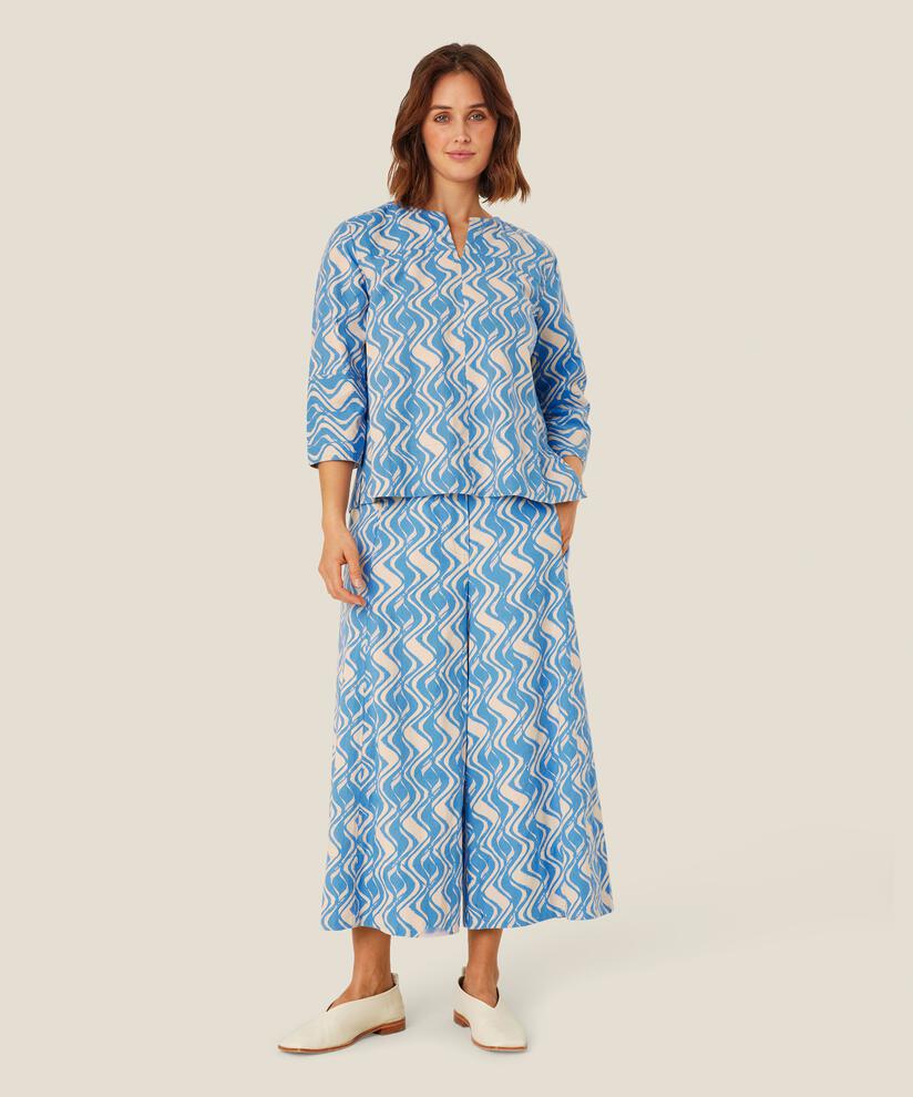 Deirdra Blus, Blue Bonnet