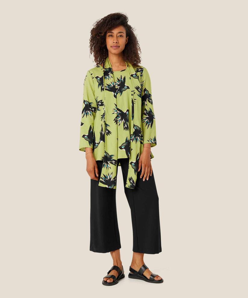 Alo Scarf, Fern