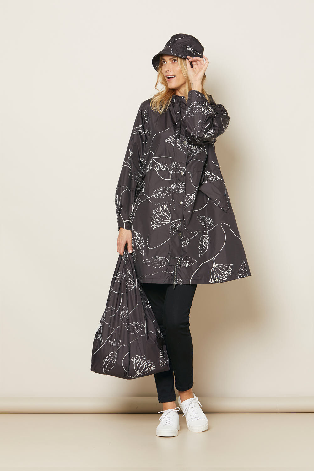 ADALINA MULEPOSE, Black