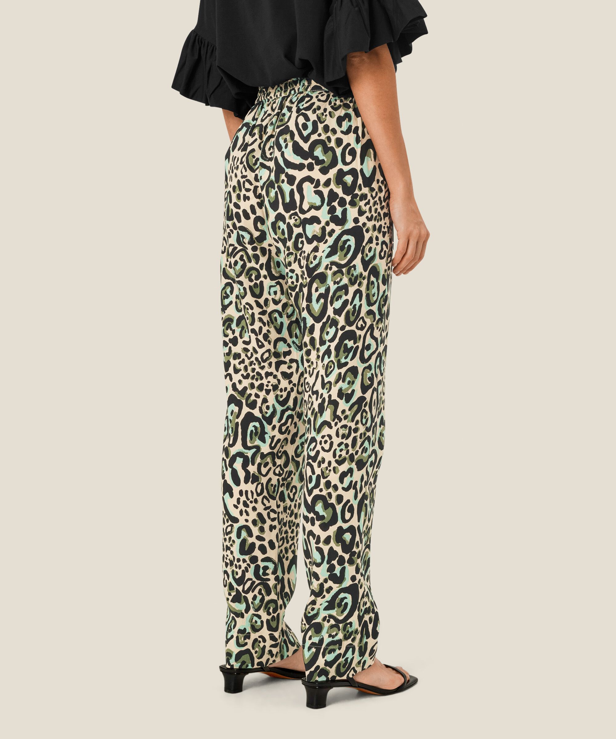 Pless Byxor, D. Lichen Green