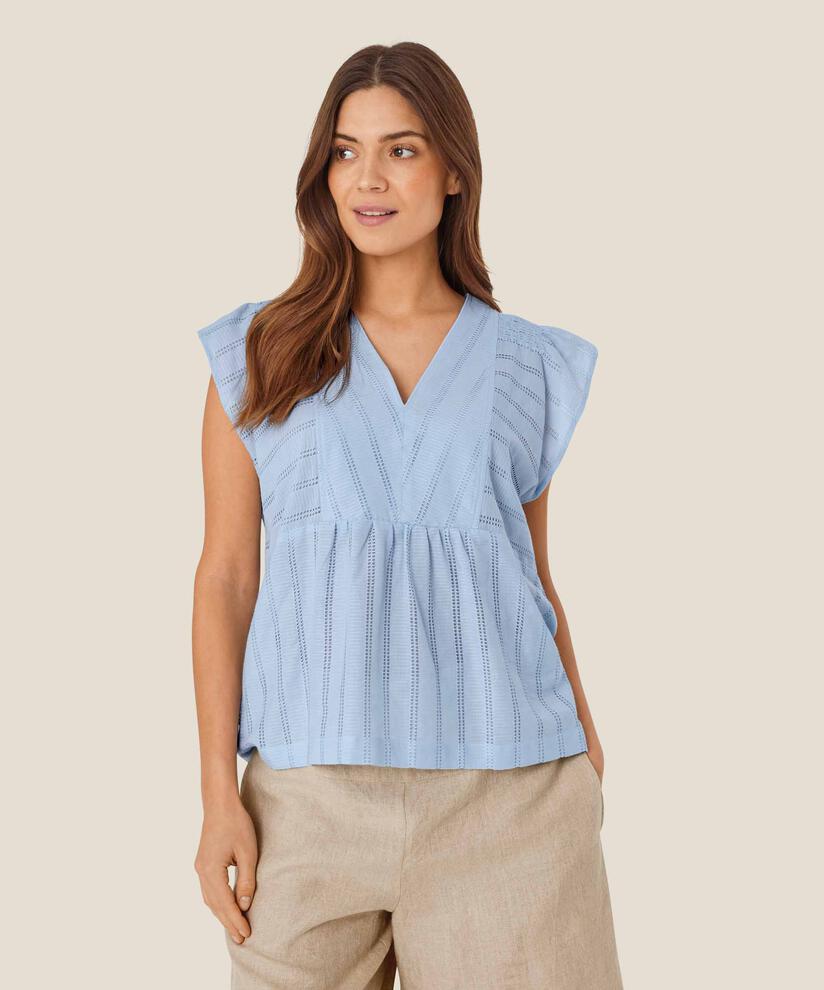 Beulah Topp, Cel Blue