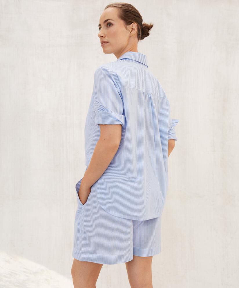 Isela Skjorta, Kentucky Blue