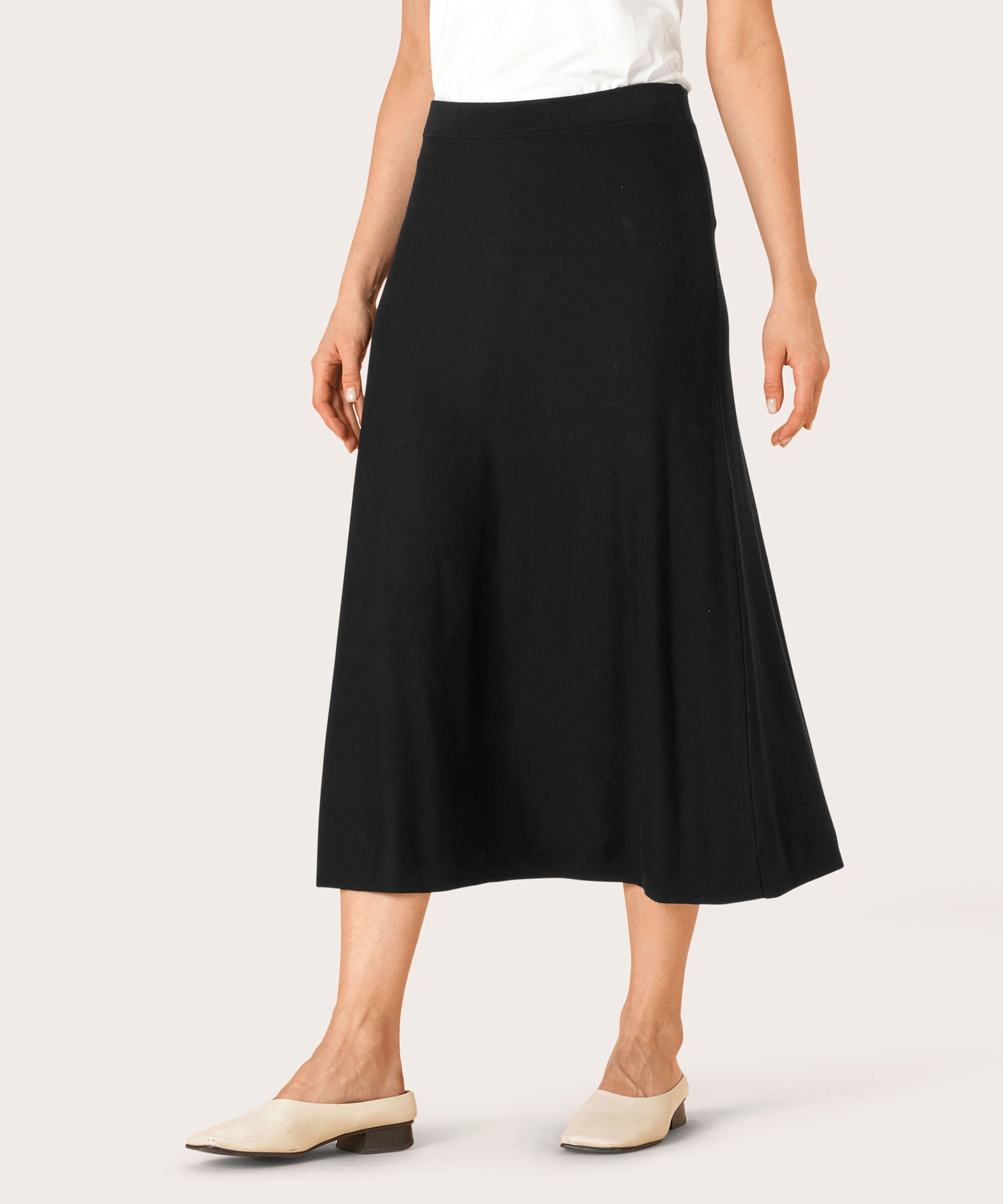 STINA KJOL, Black