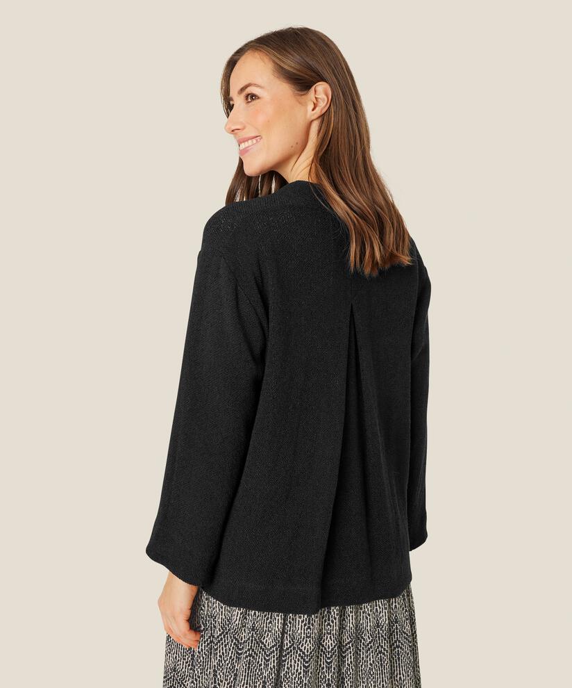 Jale Jacka, Black
