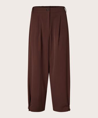 Punna Byxor, Sh. Chocolate