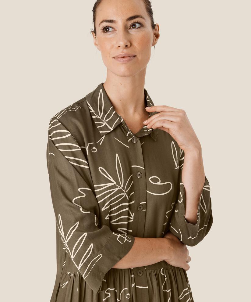 Nydilla Klänning, Crocodile