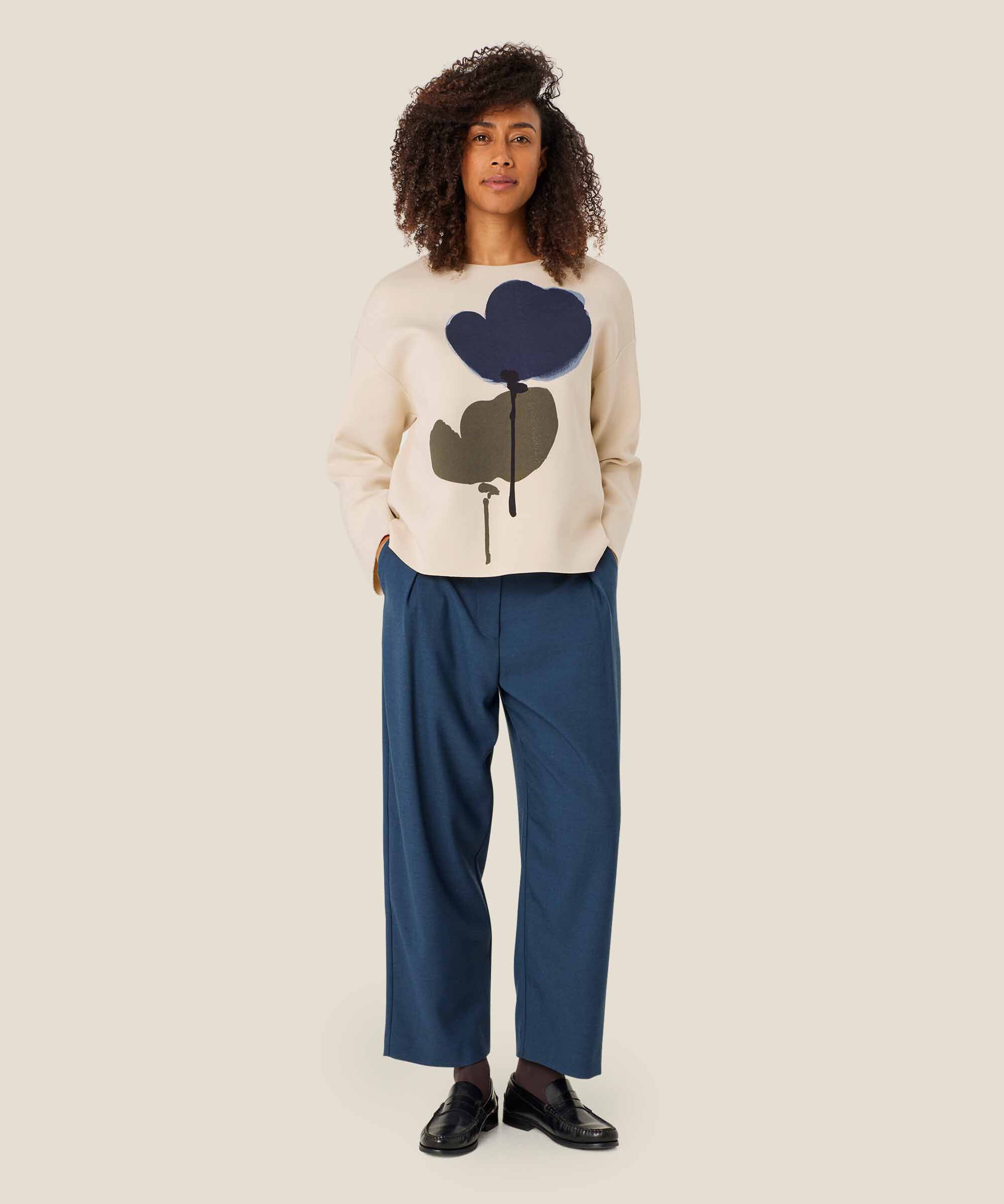 Philadelphia Byxor, Moonlit Ocean