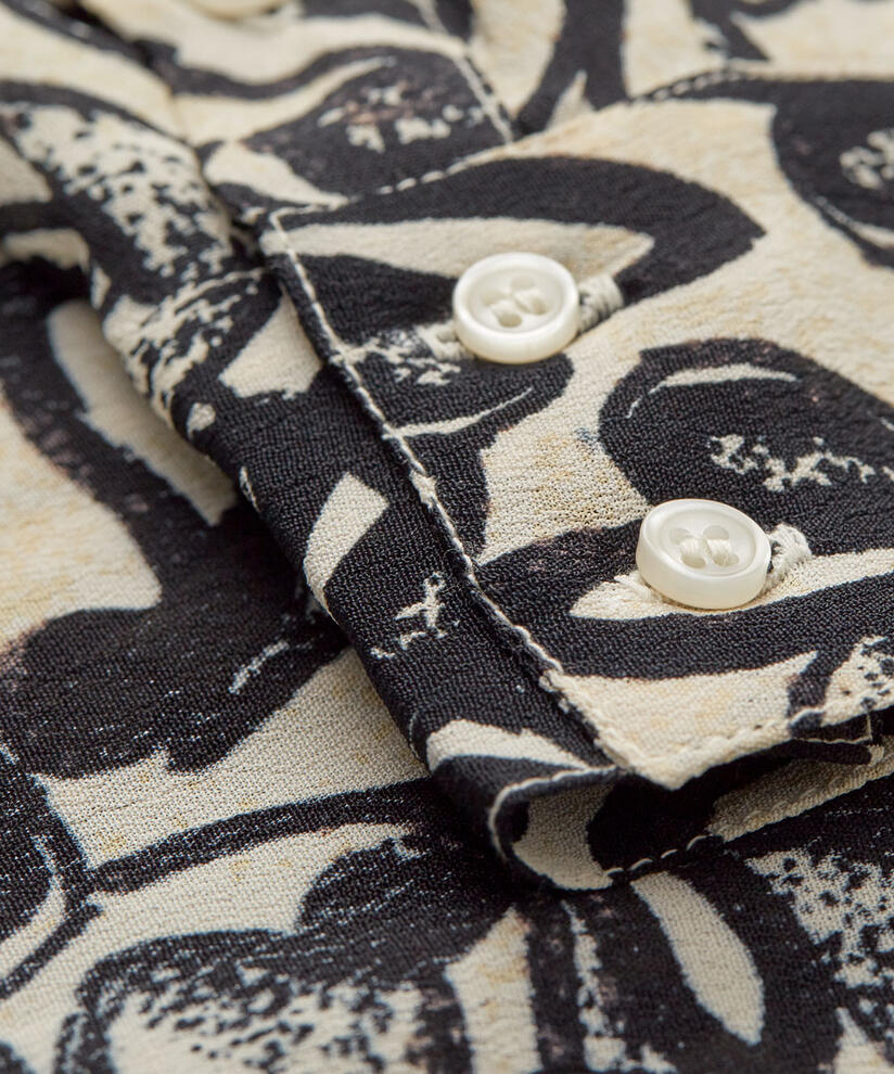DOLLY BLUS, Black