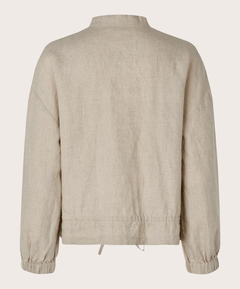 Junoa Jacka, Natural