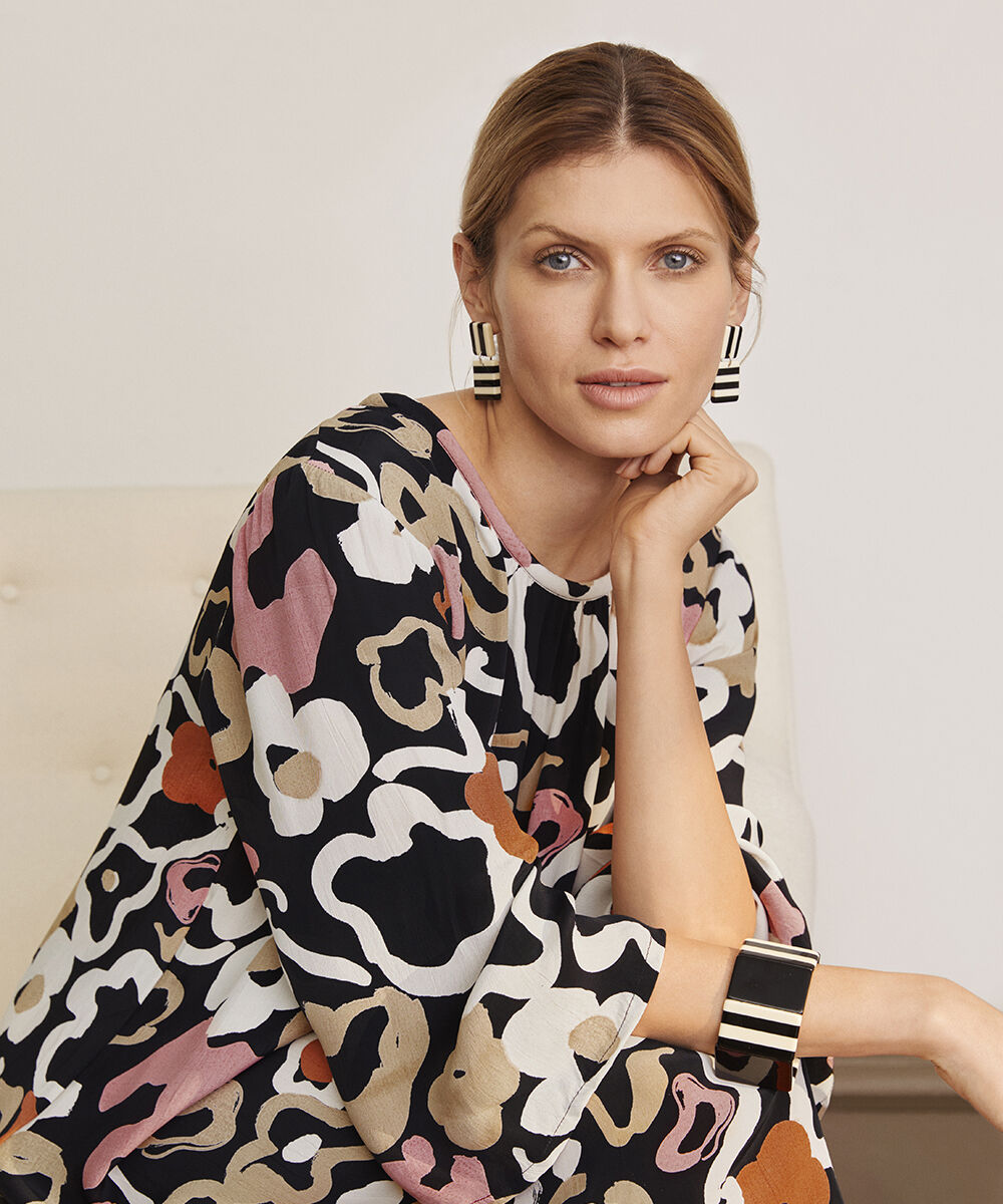 RENITTA &Ouml;HRH&Auml;NGEN, Black