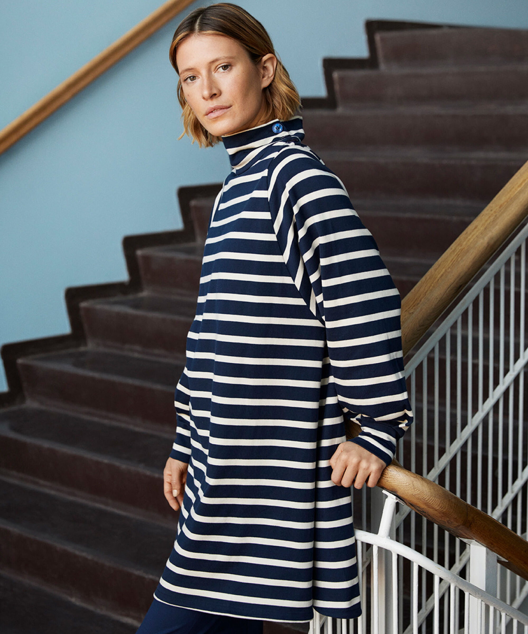 Nejanas JERSEY Klänning, Navy Blazer