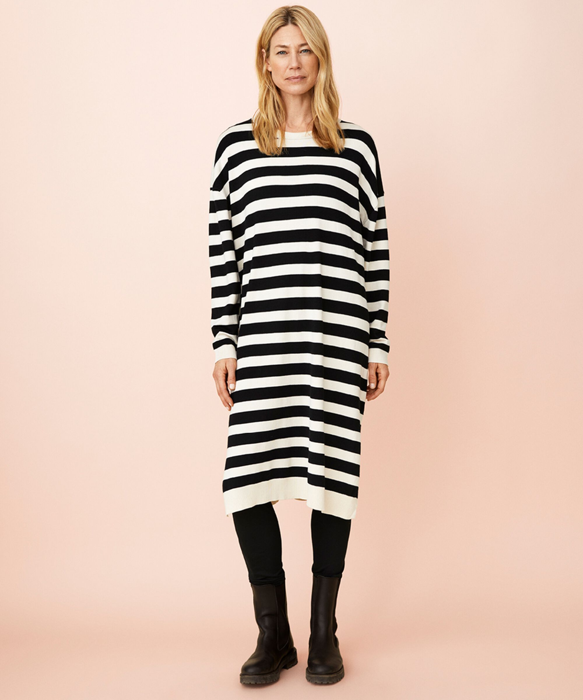 Nalba Klänning, Black/Whitec.