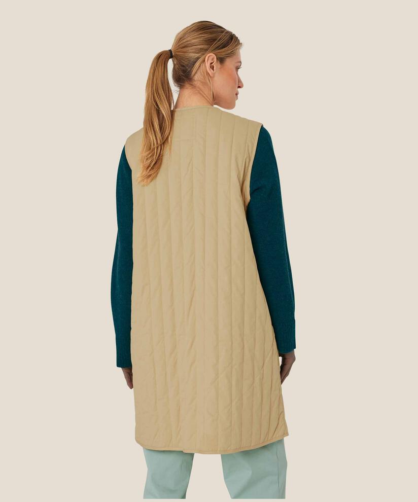 Tegan Väst, Pale Khaki