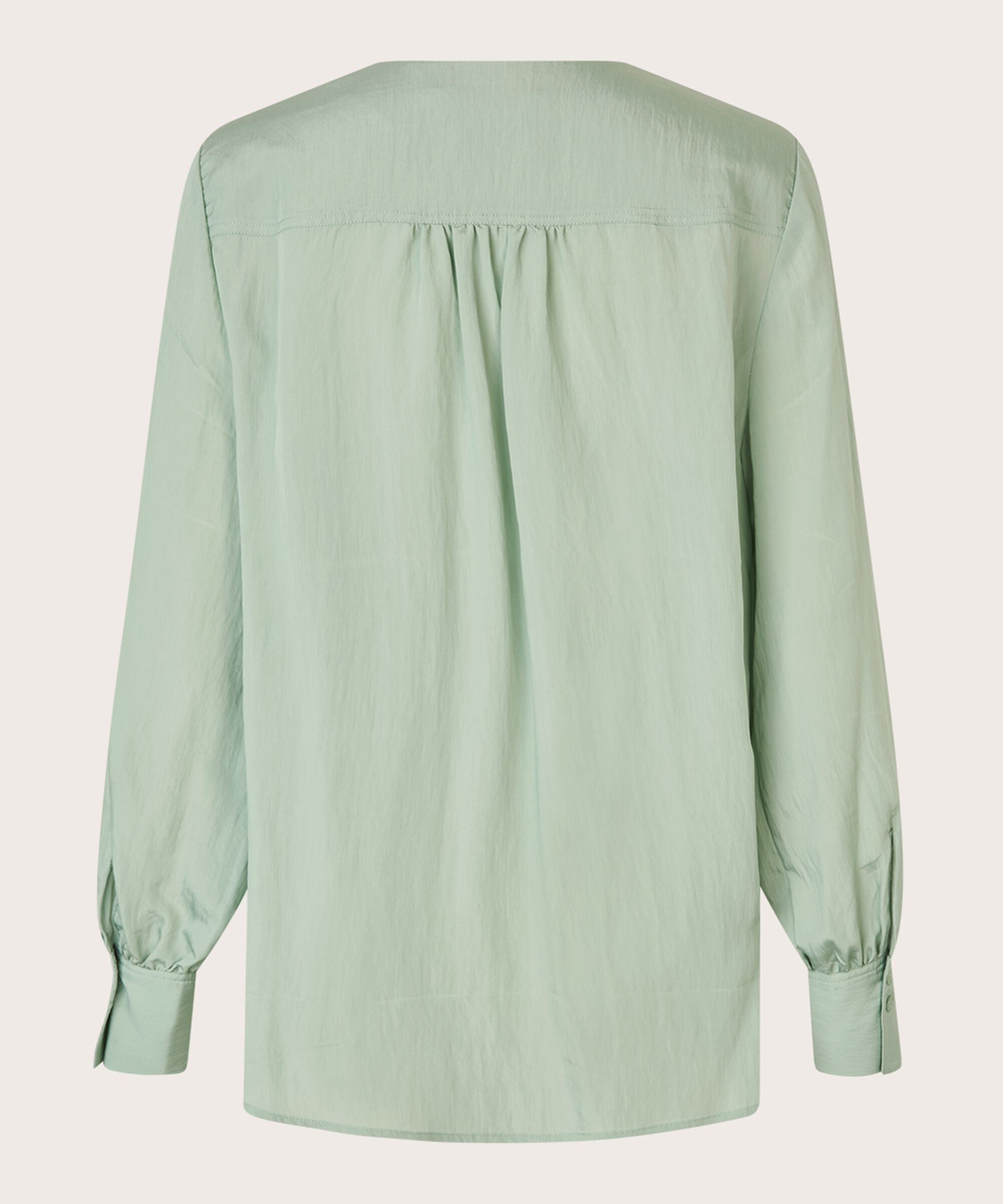 Dianthe Topp, Frosty Green