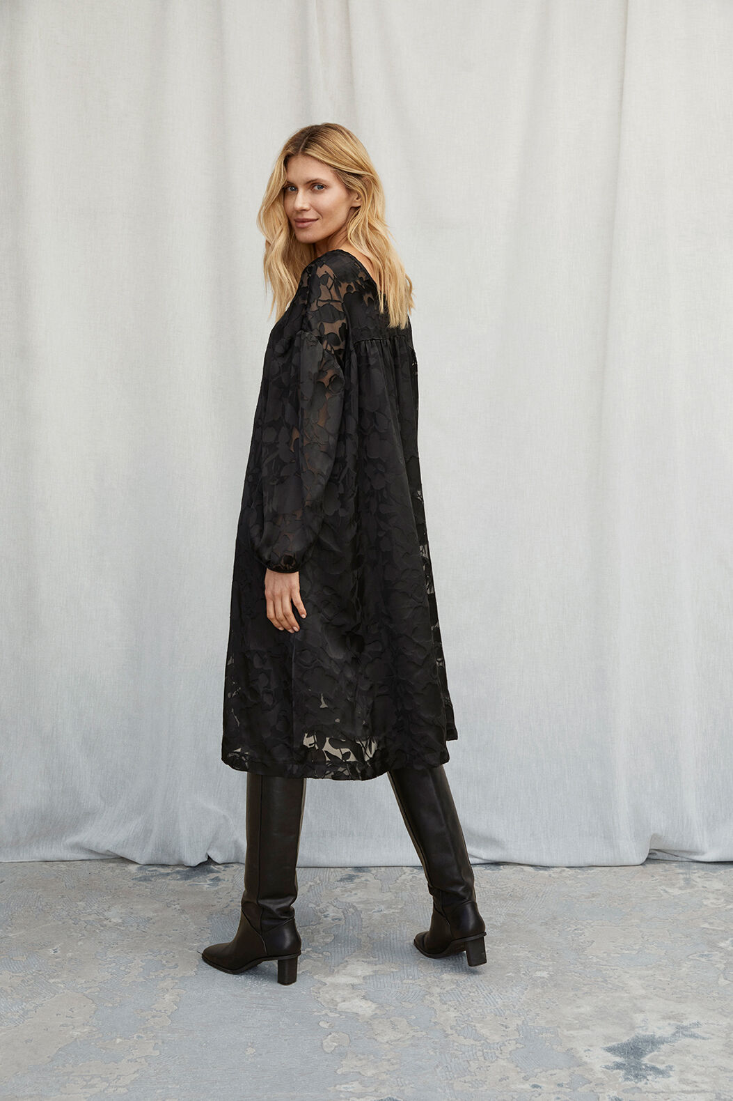 NETA KL&Auml;NNING, Black