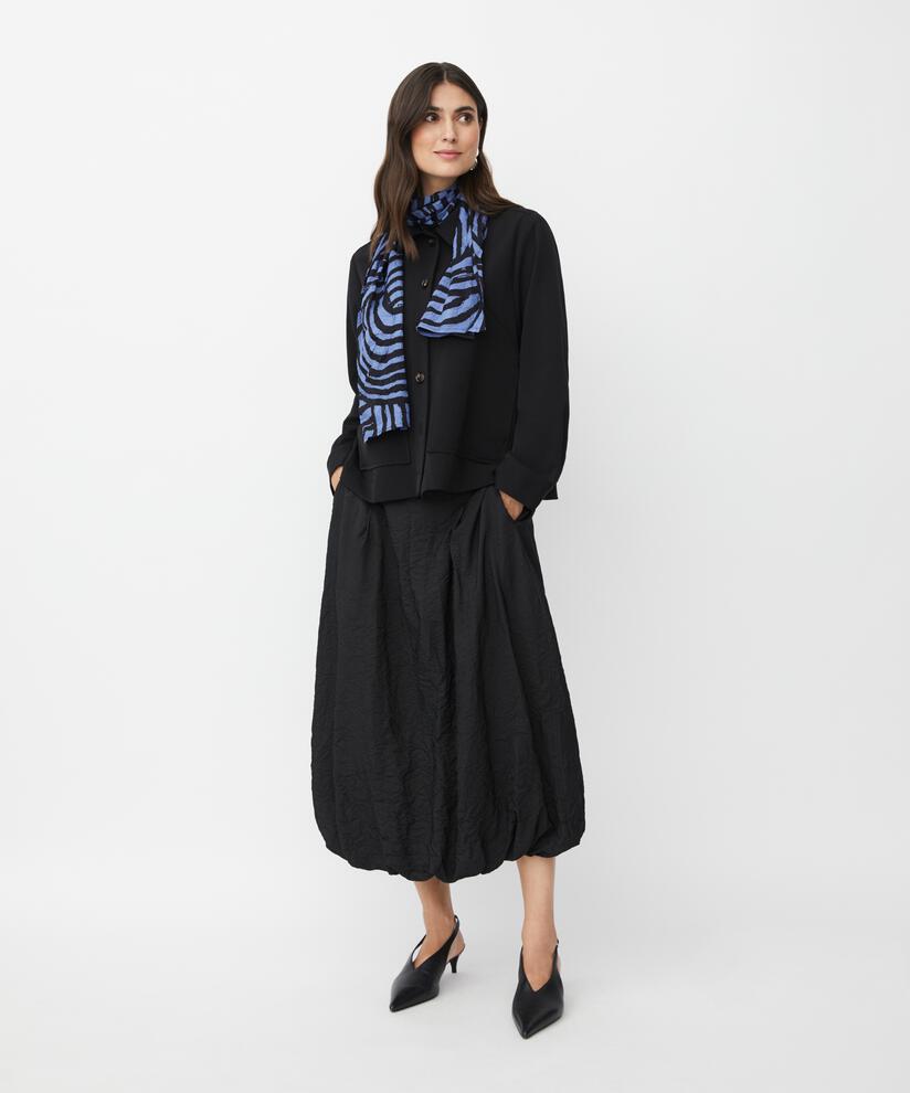 Saraid Kjol, Black