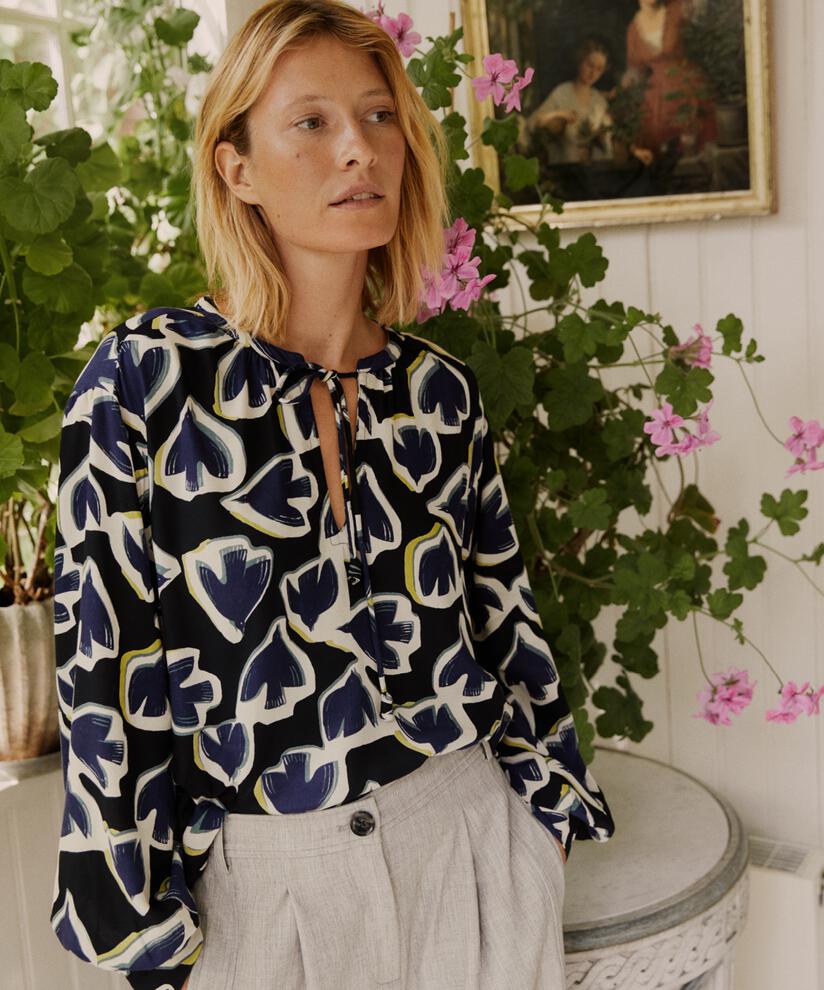 Bonitai Blus, Maritime Blue