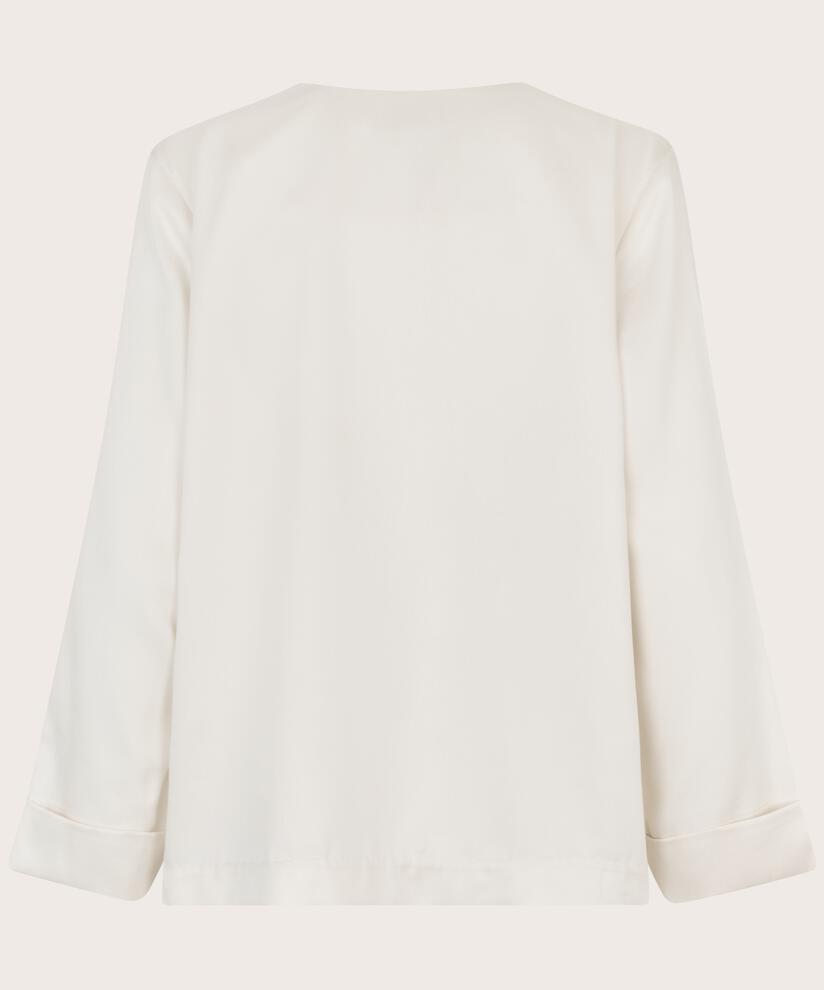 Jovina Jacka, Jet Stream