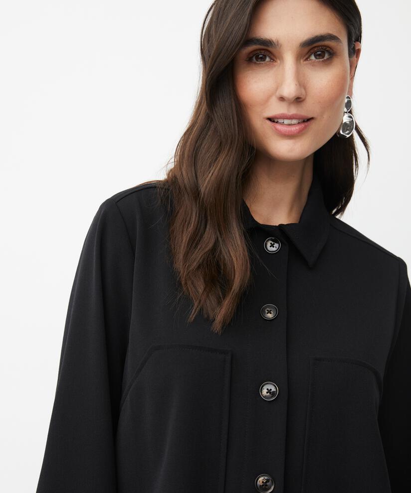 Jettina Jacka, Black
