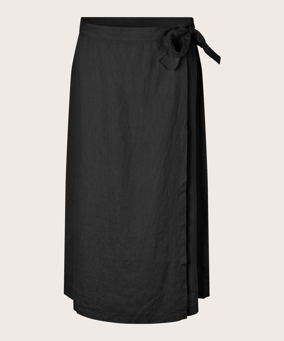 Saira Kjol, Black
