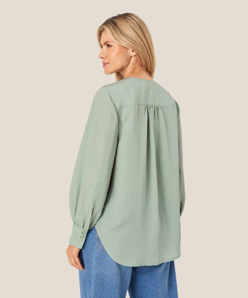 Dianthe Topp, Frosty Green